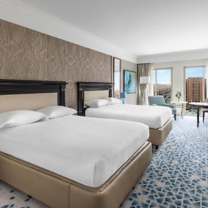 Premium Twin Room Ergonomic Flex Space